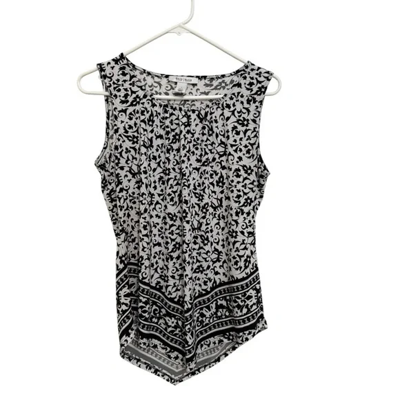 White House Black Market Sleeveless Blouse Womens Small Black White Floral Top - Picture 1 of 3